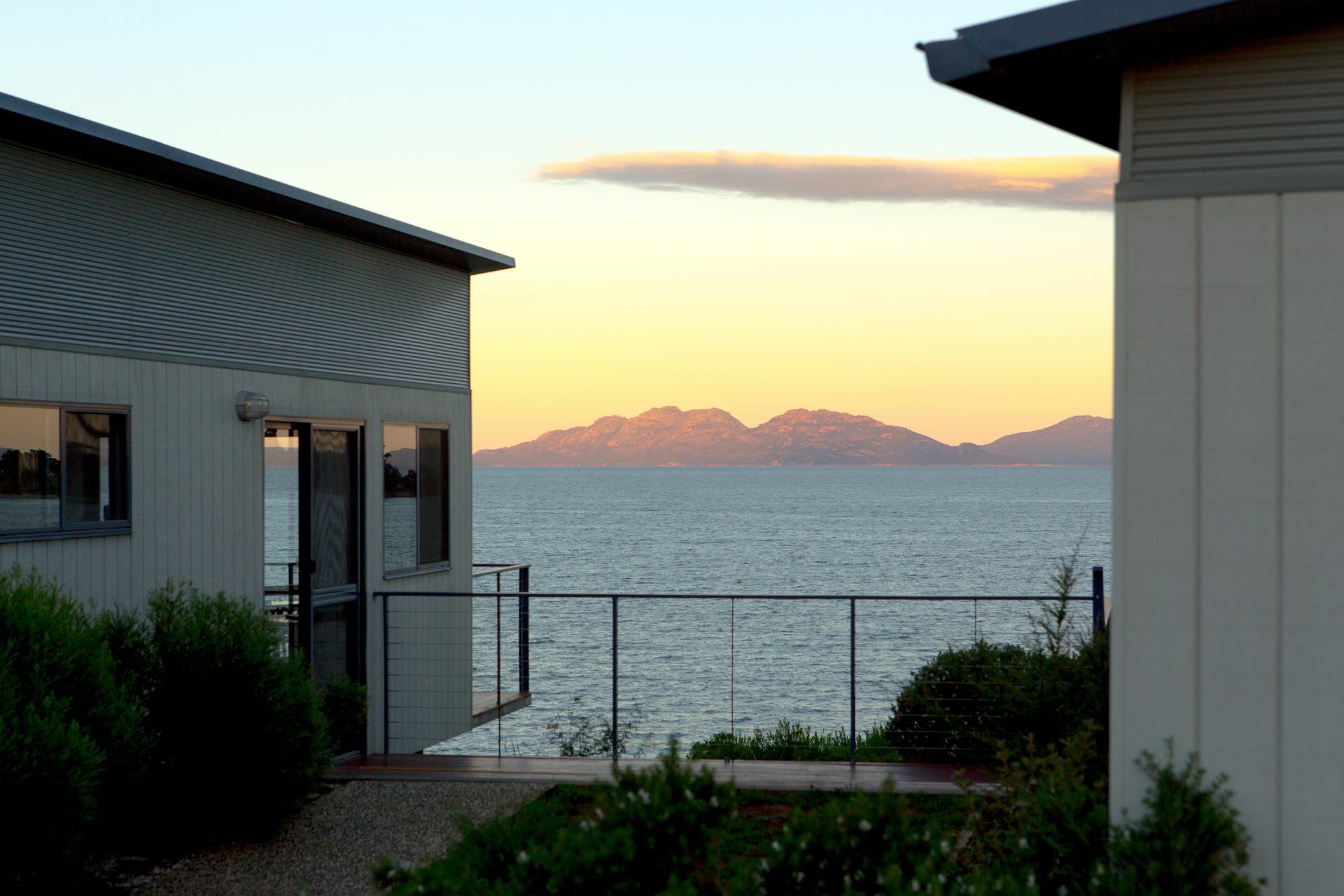 Swansea Beach Chalets Esterno foto