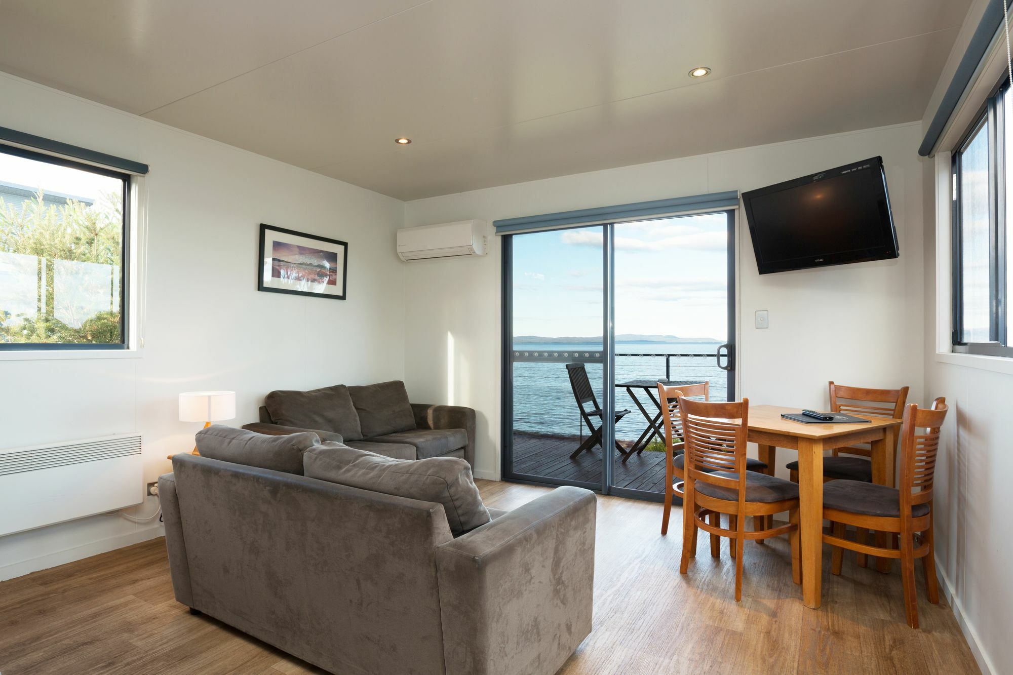 Swansea Beach Chalets Esterno foto